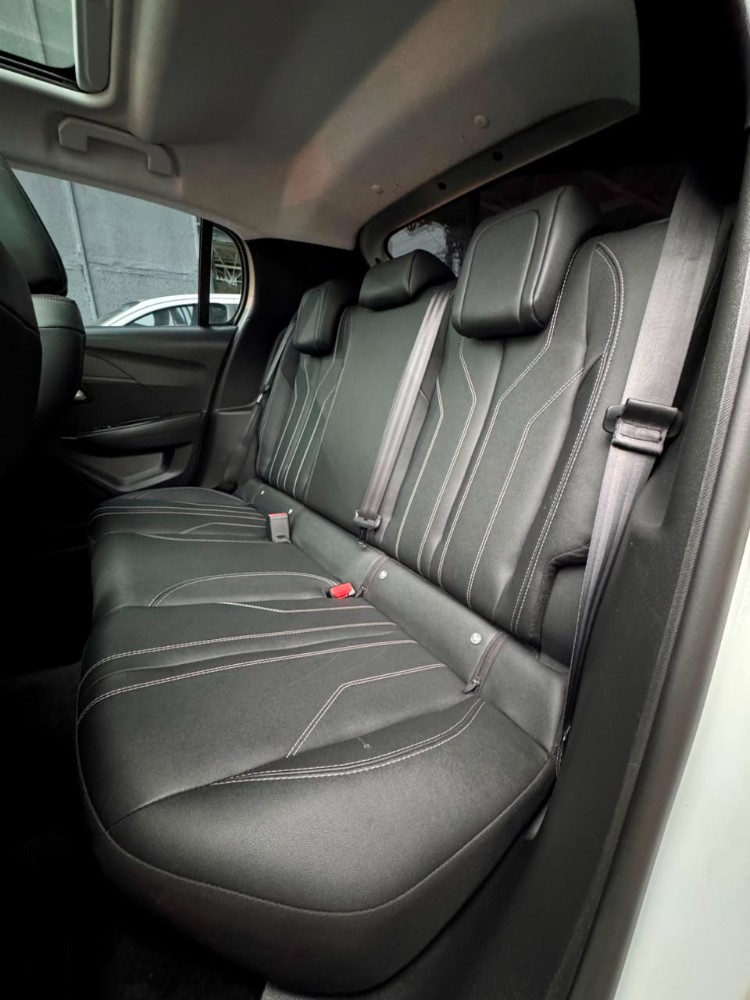 Peugeot 208 FELINE — foto 18